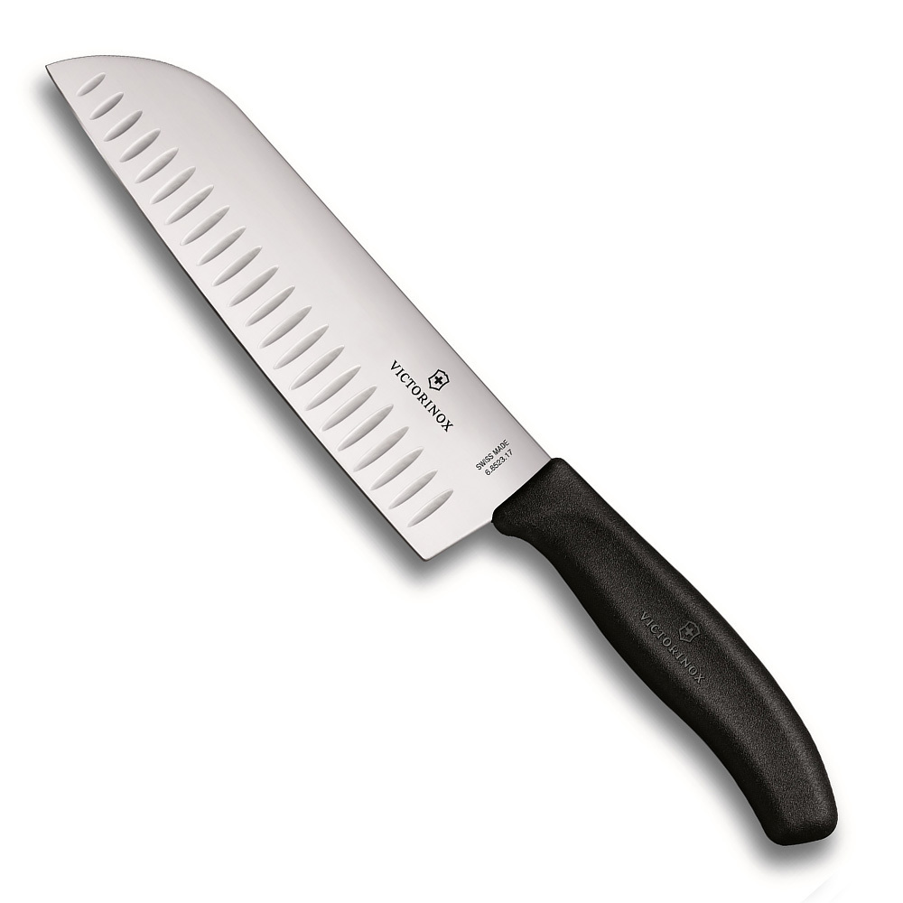 Нож Victorinox сантоку 17 см рифленое, черный, в картонном блистере* 6.8523.17B
Нож Victorinox сантоку 17 см рифленое, черный, в картонном блистере* 6.8523.17B