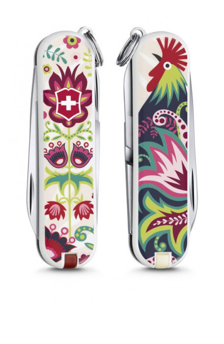 Нож-брелок Victorinox Classic LE 2016, 58 мм, 7 функций, "Happy Folks" 0.6223.L1603
Нож-брелок Victorinox Classic LE 2016, 58 мм, 7 функций, "Happy Folks" 0.6223.L1603
