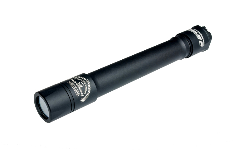 Фонарь светодиодный тактический Armytek Partner C4 v3, 1350 лм, теплый свет, аккумулятор F02601BW
Фонарь светодиодный тактический Armytek Partner C4 v3, 1350 лм, теплый свет, аккумулятор F02601BW