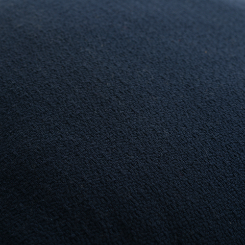 Подушка декоративная из хлопка фактурного плетения темно-синего цвета из коллекции Essential, 45х45 TK19-CU0013