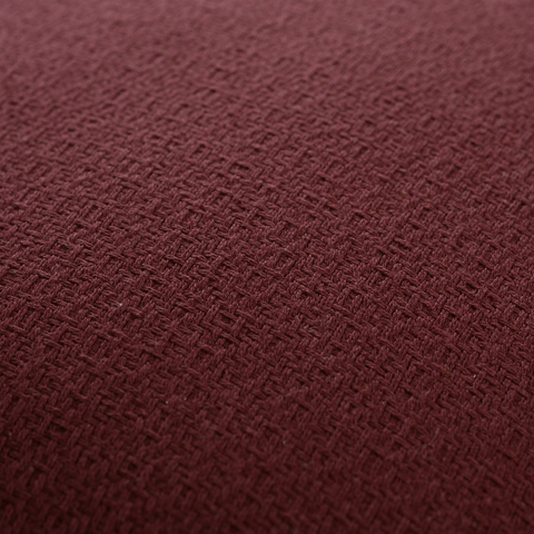 Подушка декоративная из хлопка фактурного плетения бордового цвета из коллекции Essential, 45х45 см TK19-CU0016