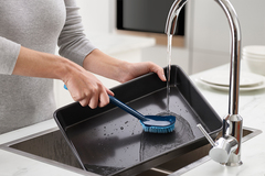 Щетка для мытья посуды CleanTech с запасной насадкой синяя Joseph Joseph 85157