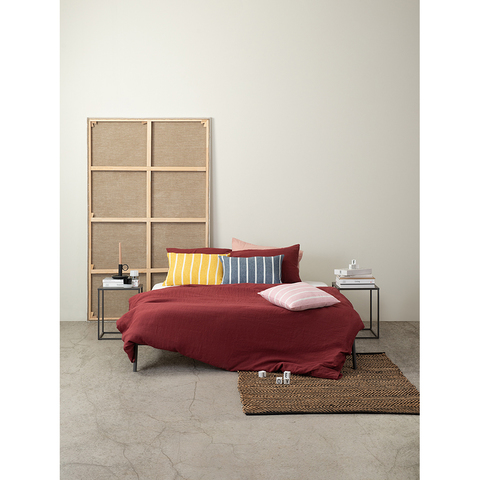 Чехол на подушку декоративный в полоску цвета пыльной розы из коллекции Essential, 45х45 см Tkano TK21-CC0001