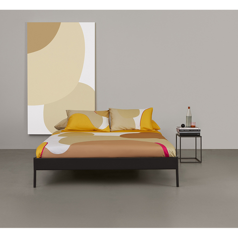 Комплект постельного белья двуспальный из сатина горчичного цвета с авторским принтом из коллекции Freak Fruit Tkano TK20-DC0054