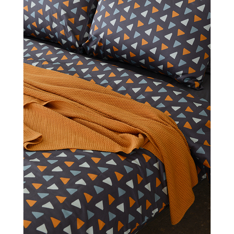 Комплект постельного белья двуспальный из сатина с принтом Triangles из коллекции Wild Tkano TK20-DC0020