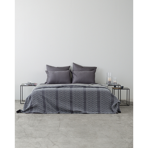Комплект постельного белья двуспальный из сатина темно-серого цвета из коллекции Wild Tkano TK20-DC0039