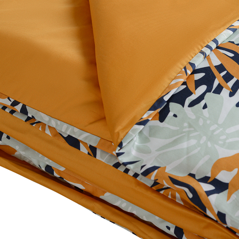 Комплект постельного белья полутораспальный из сатина цвета шафрана с принтом Leaves из коллекции Wi Tkano TK20-DC0006