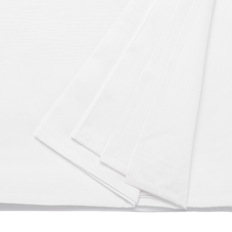 Скатерть жаккардовая белого цвета из хлопка с вышивкой из коллекции Essential, 180х260 см Tkano TK21-TC0002