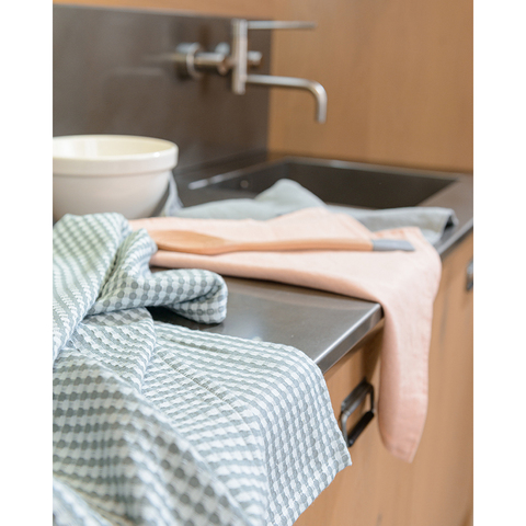 Набор вафельных кухонных полотенец серого цвета из умягченного хлопка из коллекции Essential, 50х70 Tkano TK19-TT0005