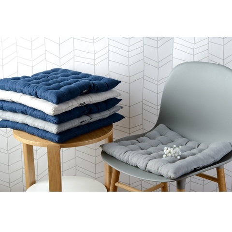 Стеганная подушка на стул из умягченного льна темно-синего цвета Tkano TK18-CP0007