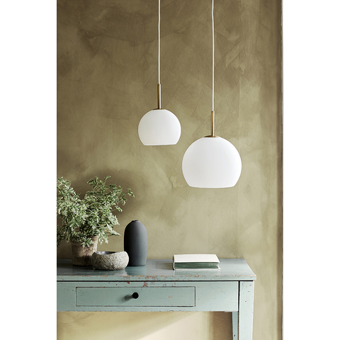 Лампа подвесная Ball, 15х?18 см, белое опаловое стекло Frandsen 157601184001