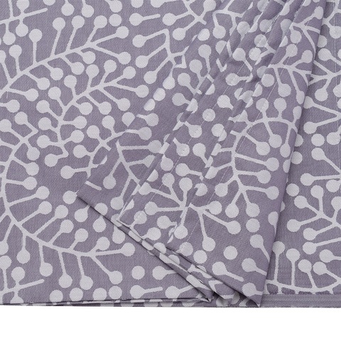 Скатерть из хлопка фиолетово-серого цвета с рисунком Спелая смородина, Scandinavian touch, 180х180см Tkano TK21-TC0021