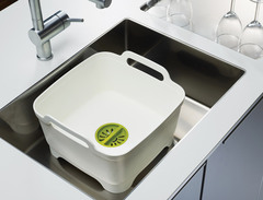 Контейнер для мытья посуды Joseph Joseph wash&drain™ серый 85056