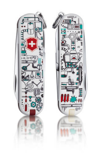 

Нож-брелок Victorinox Classic LE 2013, 58 мм, 7 функций, "Iron Factory" 0.6223.L1302