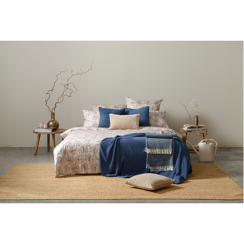 Комплект постельного белья из сатина с принтом 'Цветы' из коллекции Prairie, 200х220 см Tkano TK21-DC0012