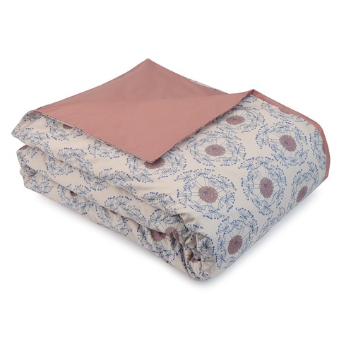Комплект постельного белья из сатина темно-розового цвета с принтом 'Воздушный цветок' из коллекции Prairie, 150х200 см Tkano TK21-DC0006